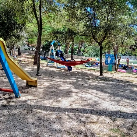 By The Sea Apartment Mali Losinj